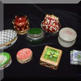 C06. Trinket boxes. 